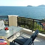 Hellenic Estate * PalaiónTsiflíkion